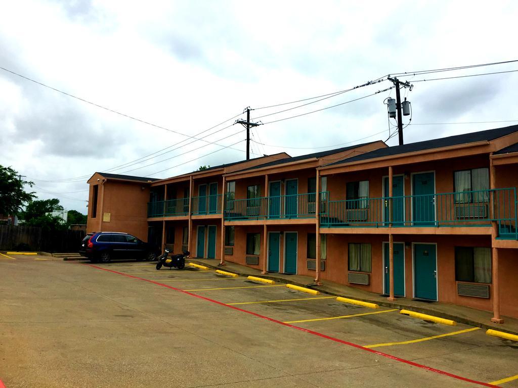 Crown Inn Grand Prairie Ngoại thất bức ảnh