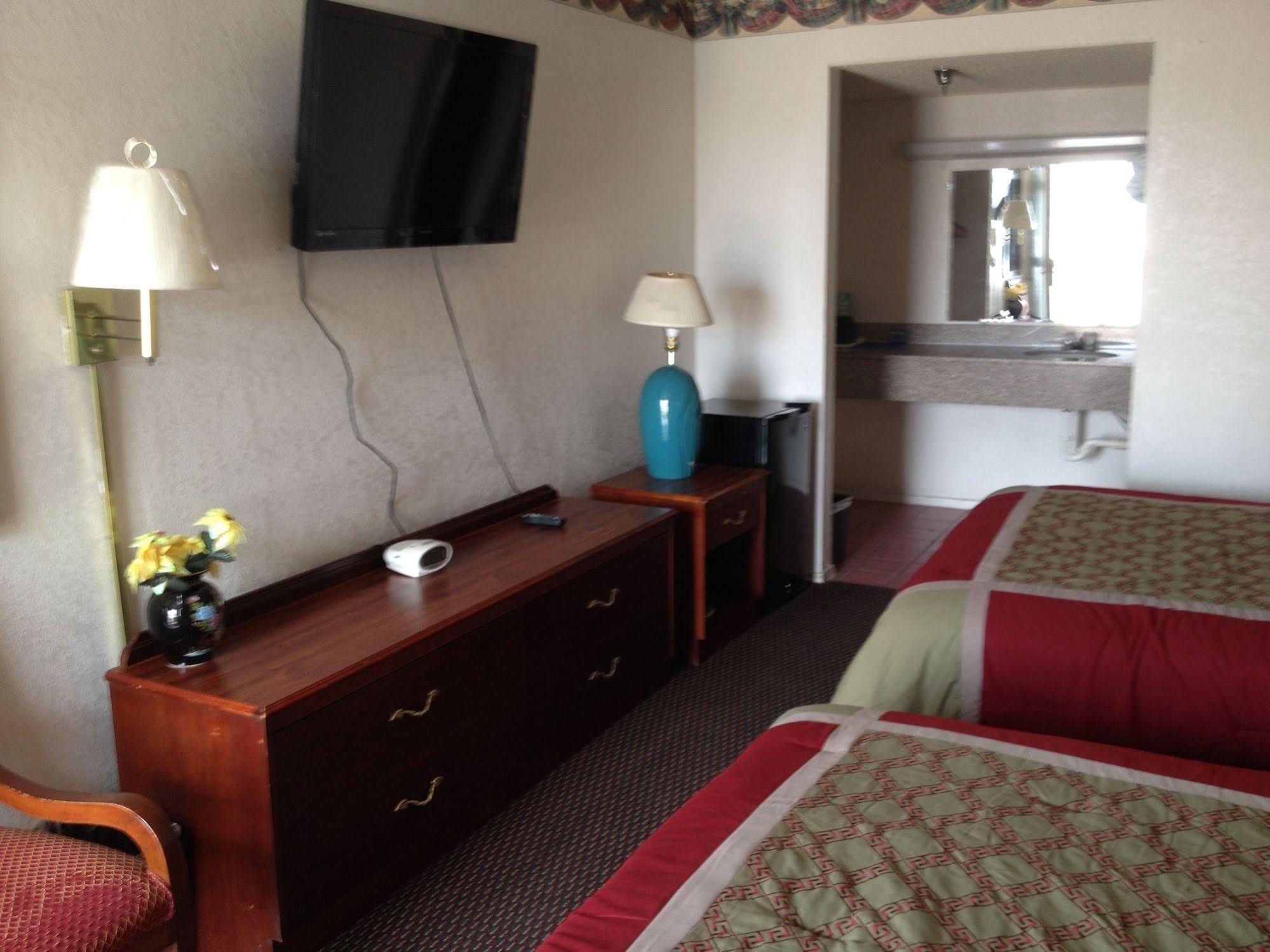 Crown Inn Grand Prairie Ngoại thất bức ảnh