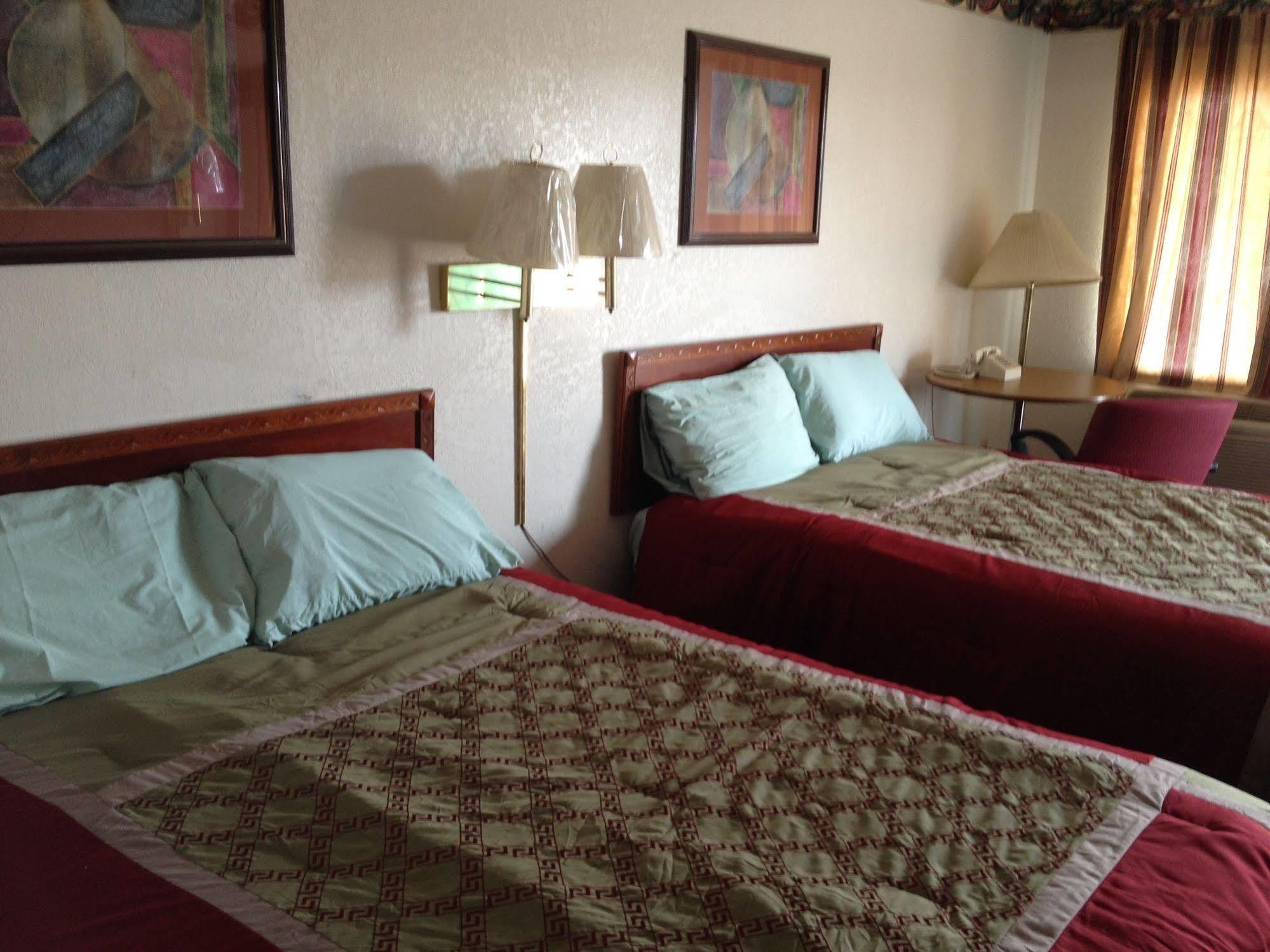 Crown Inn Grand Prairie Ngoại thất bức ảnh